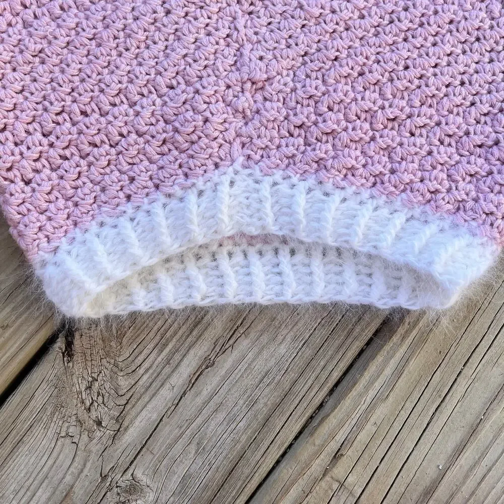 Gorgeous Handmade Girl's Pink And White Pullover Sweater Size 4-5 T